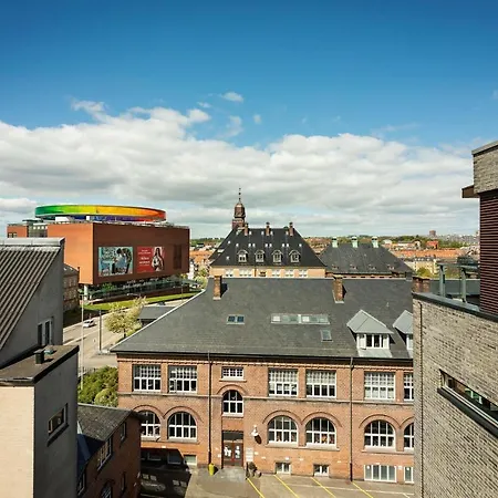 호텔 Radisson Red 4*