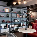 Radisson Red