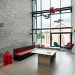 Radisson Red 4*