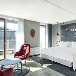 Radisson Red 4*