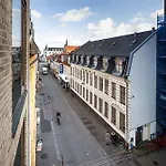 Radisson Red
