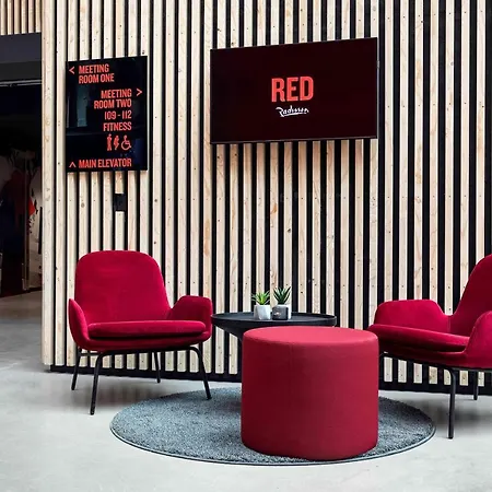 Radisson Red 4*