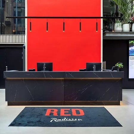Radisson Red Hotel 4*