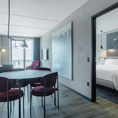 Radisson Red Hotel