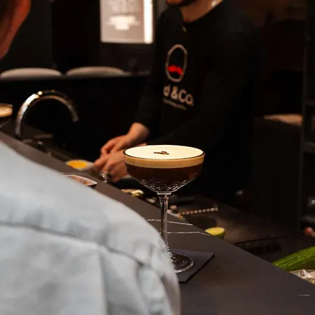 Radisson Red ホテル 4*