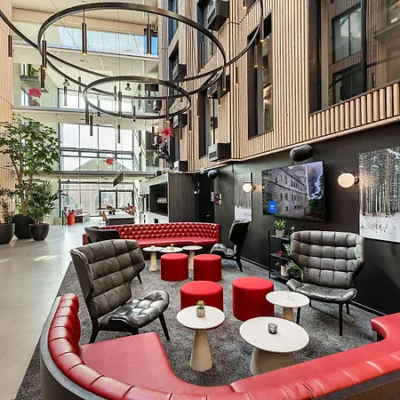 Radisson Red Hotel 4*