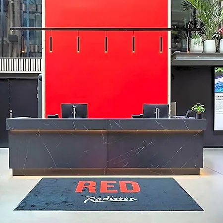 Radisson Red 4*