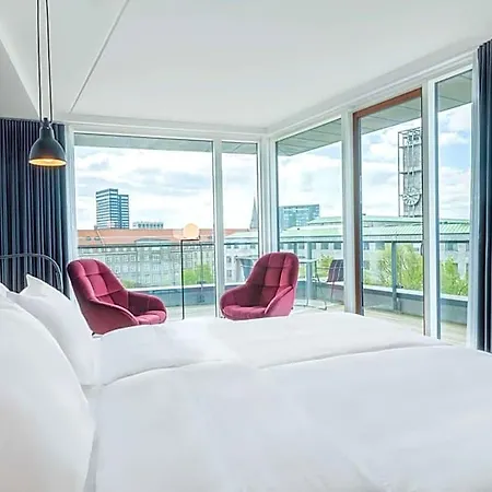 酒店 Radisson Red 4*
