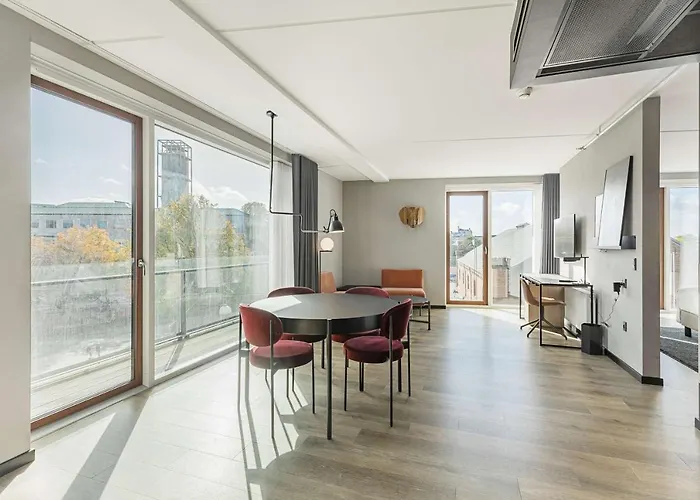 Radisson Red 4*
